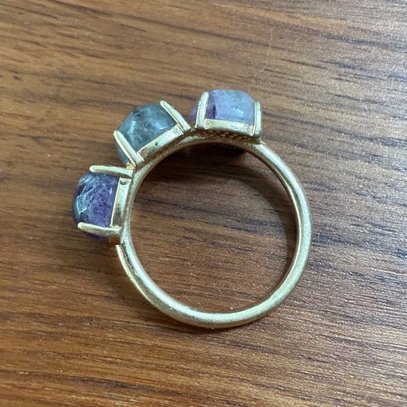 Amethyst Three Stone Set Ring Gold Tone Purple Lavender Boho Simple Ring Size 7 - Picture 3 of 8